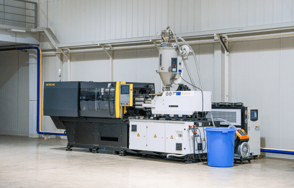 Plastic injection molding machine at CAM Resources, Vietnam Factory Plastic injection molding machine at CAM Resources, Vietnam Factory