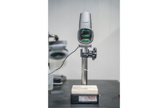 Height gauge standing tall at our Vietnam’s QC facility Height gauge standing tall at our Vietnam’s QC facility